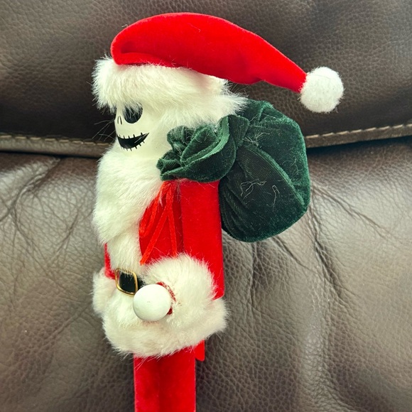 Jack Skellington Santa Claus Wooden Nutcracker - A Nightmare Before Christmas - Picture 7 of 13